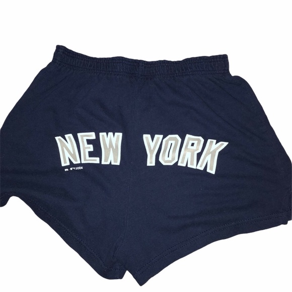 3/$18 New York navy blue cotton shorts size small - Picture 1 of 6